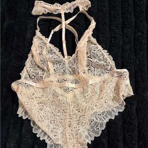 Lace Plunge Bodysuit - Cream